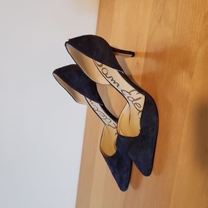 Suede pumps